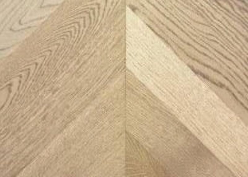 NATURAL OAK Engineered Wood Flooring